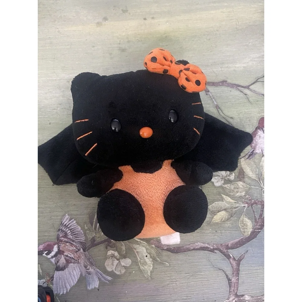 Halloween Hello Kitty Bat